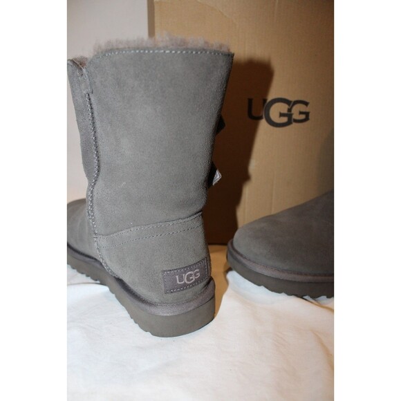 NIB UGG Women's Classic Short Marciella Button Suede Shearling Boots GRAY SZ 7 - Picture 6 of 6